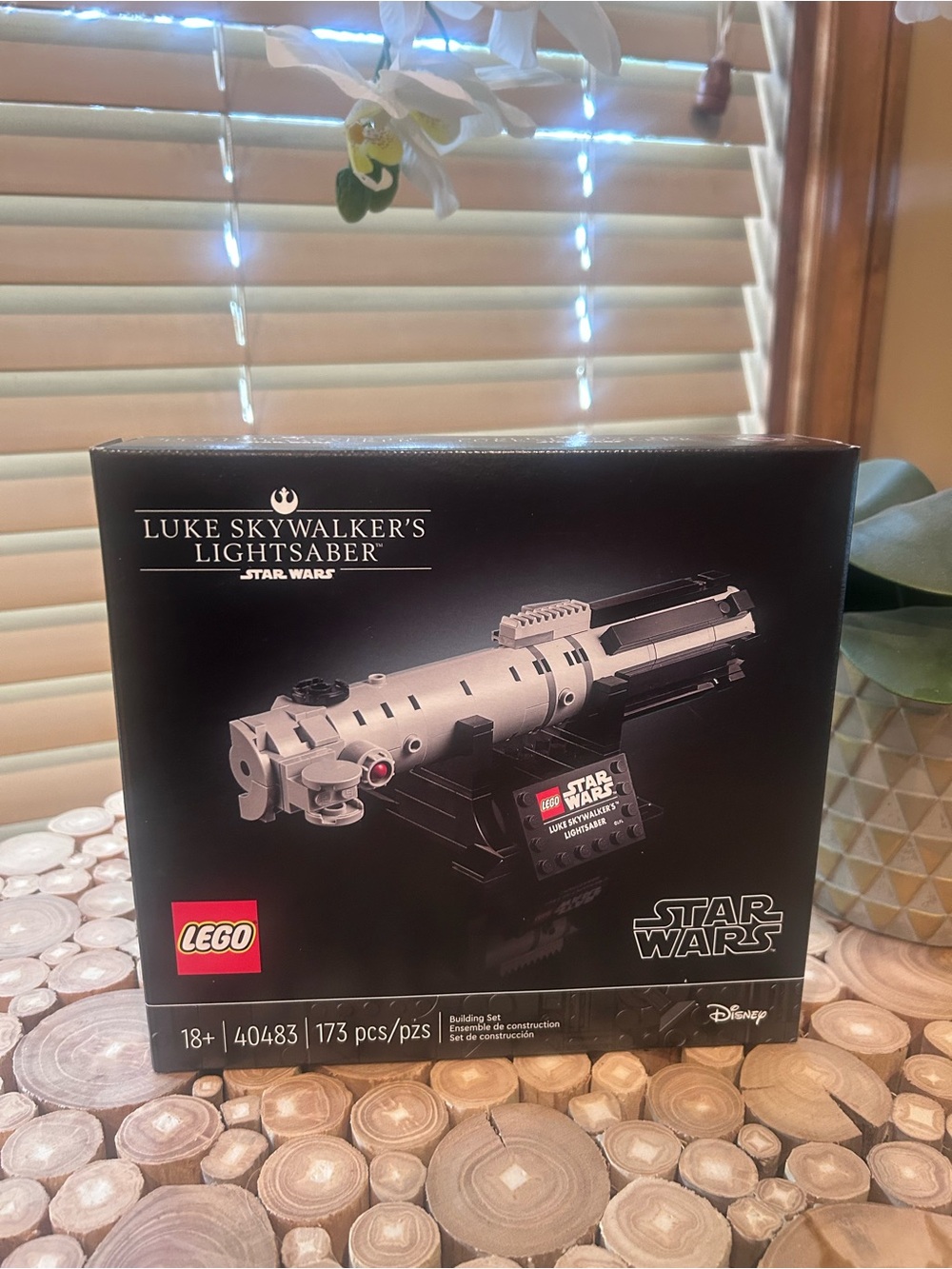 LEGO Luke Skywalker's Lightsaber 40483